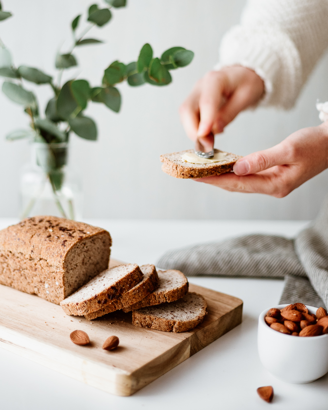 „Keto lengvai“ migdolų duona