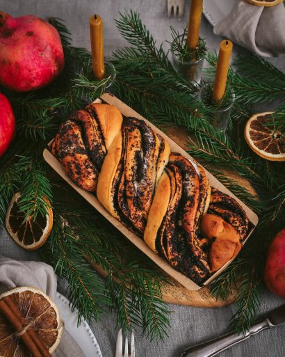 Mielinis pyragas „Babka“ su aguonomis