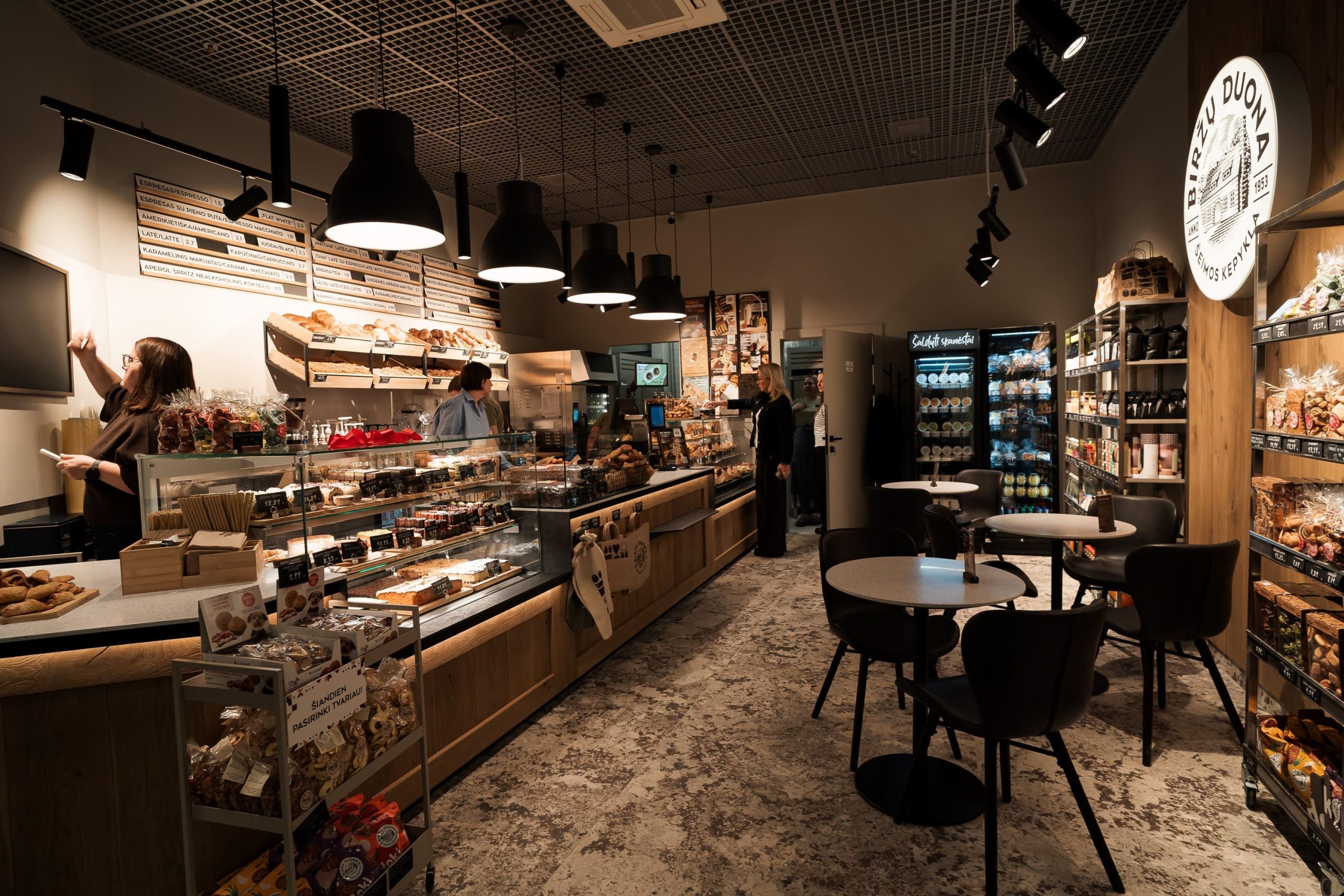 Valio! Panevėžiečiai jau gali džiaugtis antra „Biržų duonos“ firmine parduotuve