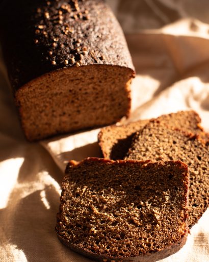 Tamsi duona su kalendra