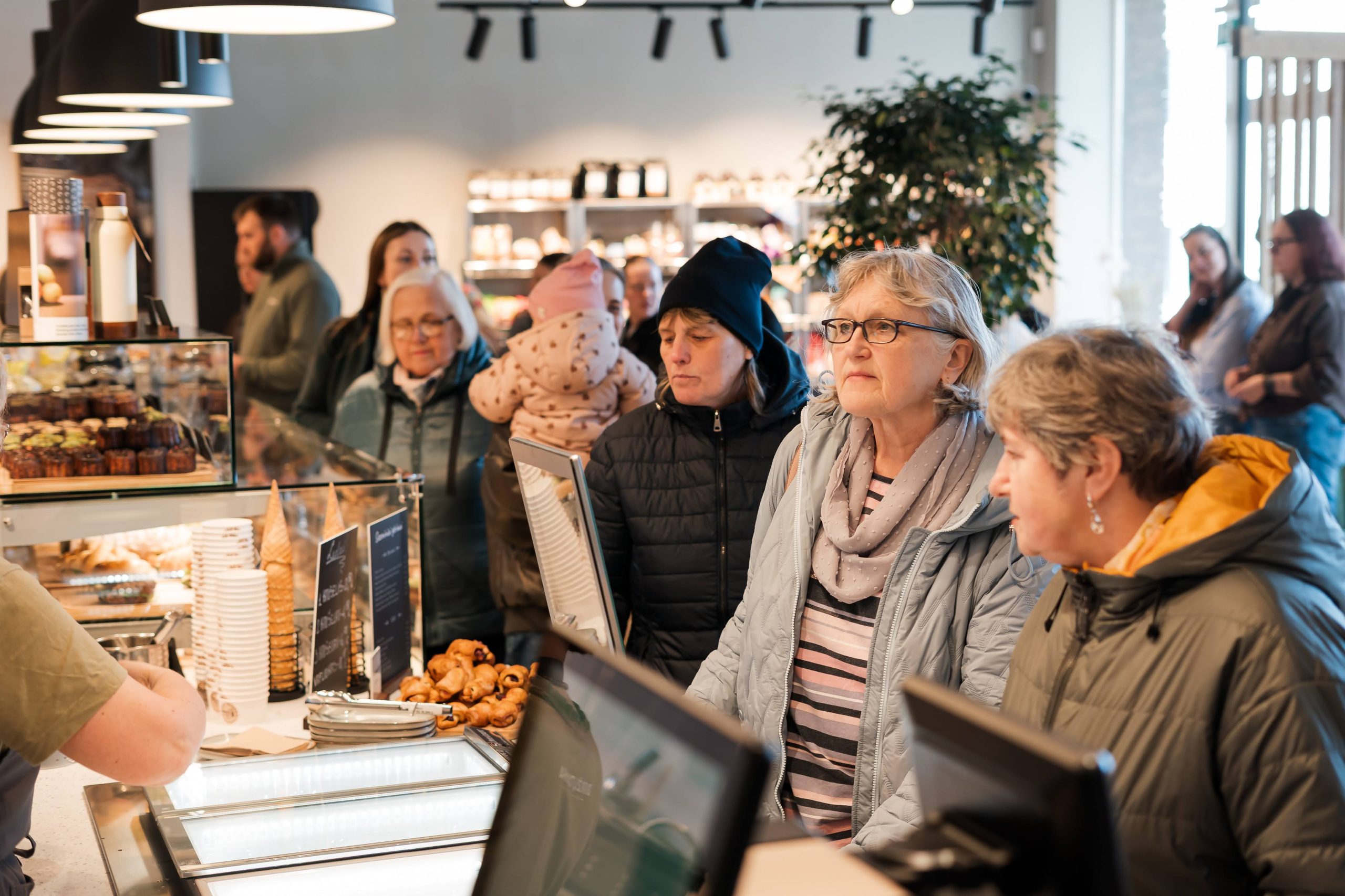 Po Anykščių kepinių namų atnaujinimo grįžome su šilta duona, naminiais ledais ir šypsenomis!