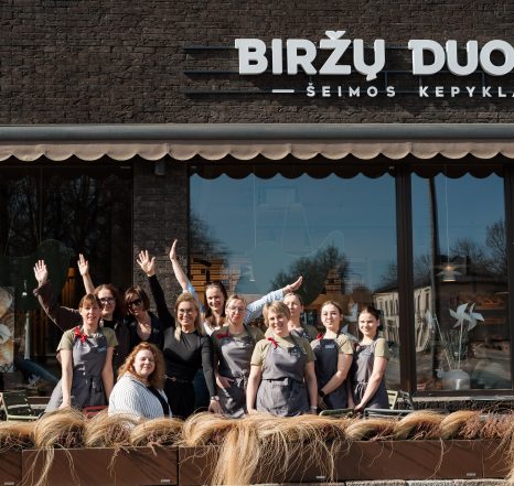 Po Anykščių kepinių namų atnaujinimo grįžome su šilta duona, naminiais ledais ir šypsenomis!